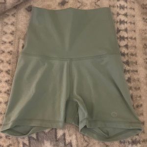 Like new gilly hicks super soft shorts